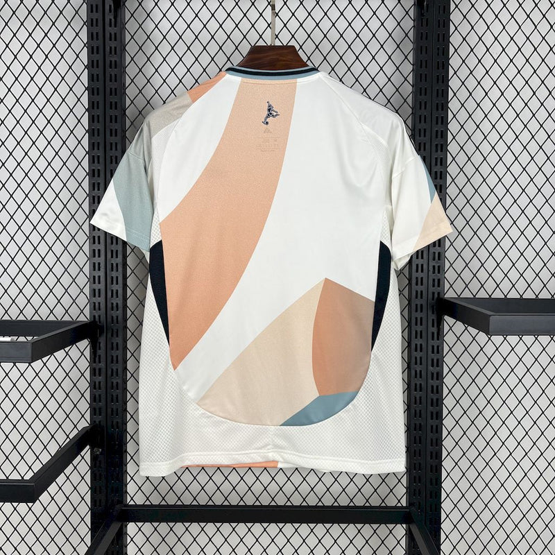 CAMISOLA DA SELEÇÃO DO ESPANHA 25/26 MULTICOLOR