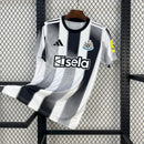 CAMISOLA DO NEWCASTLE 25/26 BRANCO E PRETO